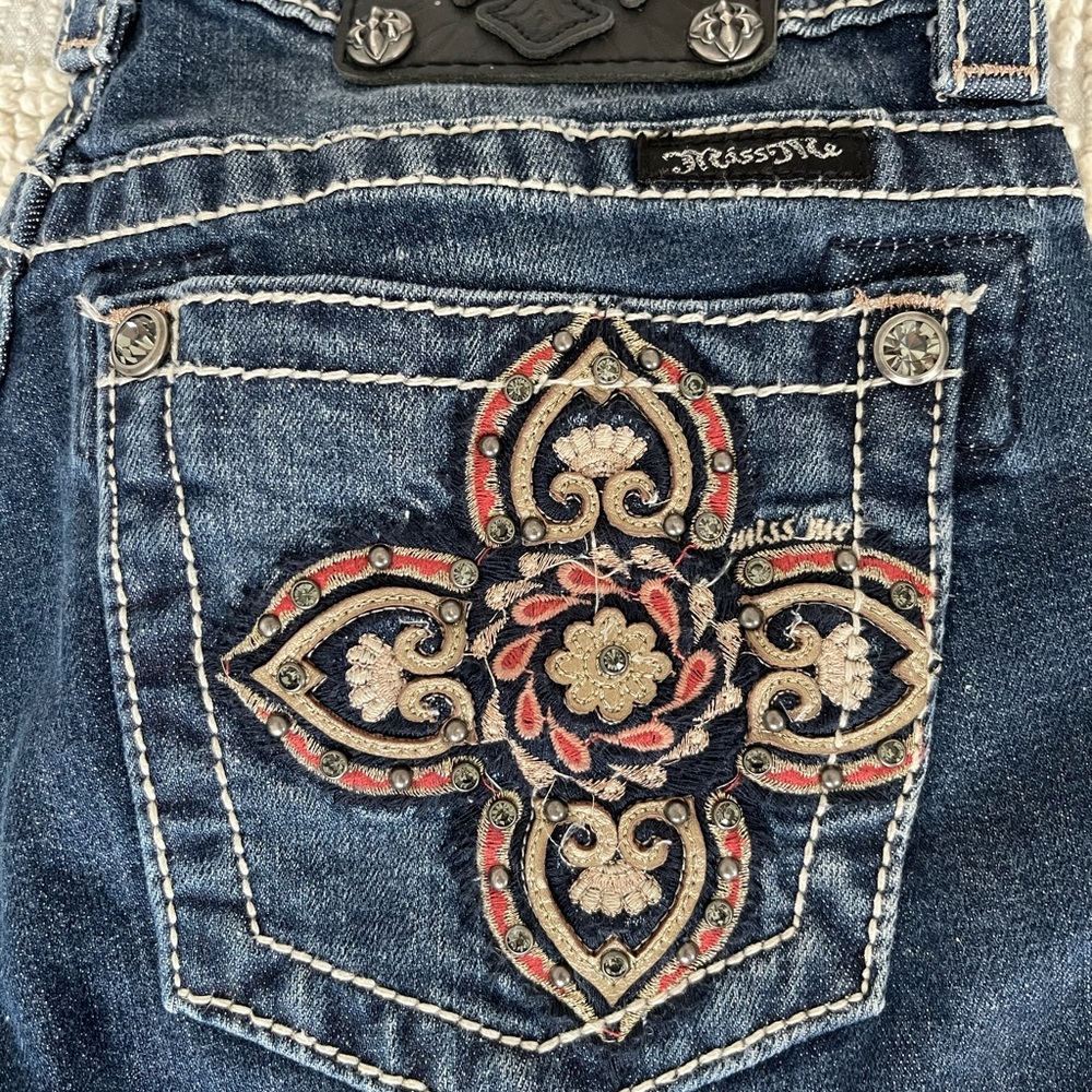 Miss Me straight leg jeans size 26